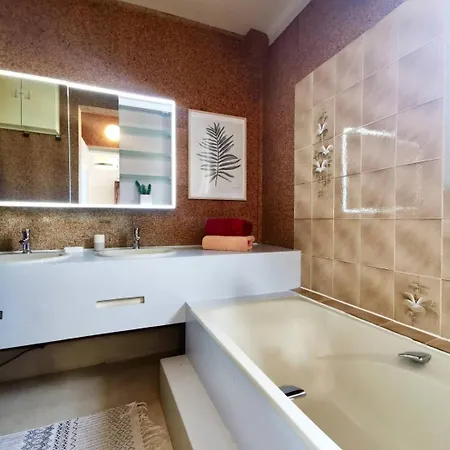 Dupleix à La Baule, Proche De La